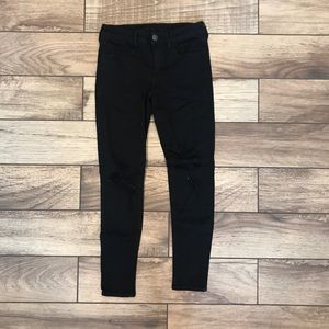 American Eagle Black Ripped Jeans Size 6